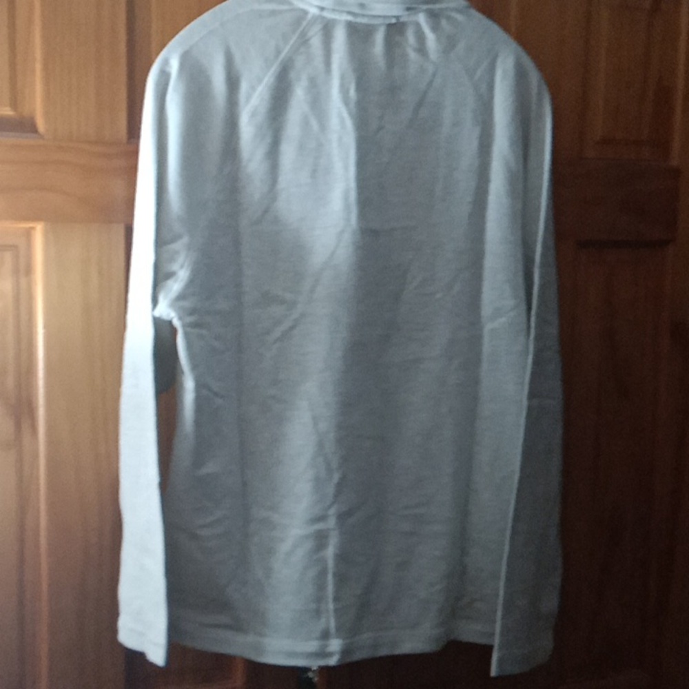 Men's Pullover - Picture 4 of 4